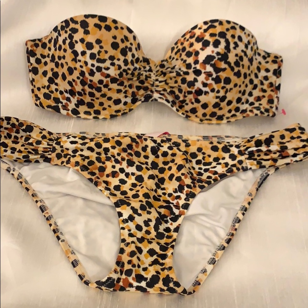 Victoria’s Secret Bikini Set